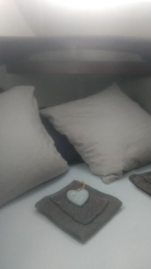 Hotel Nuit Sur Un Voilier Nonsard-Lamarche Esterno foto